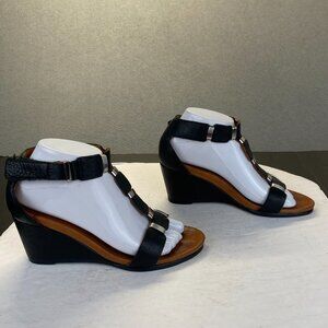 Gentle Souls Black Wedge Sandals